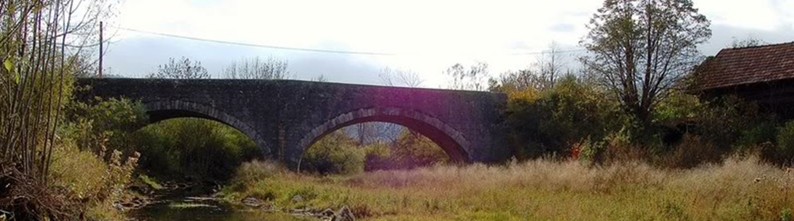 Stari kameni most